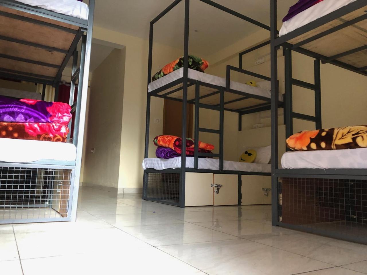 Hostel Cozy Beds Kasol Bagian luar foto