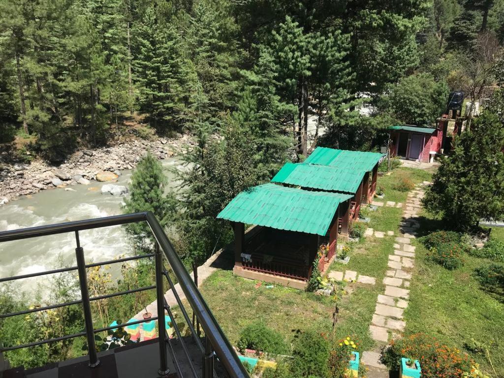Hostel Cozy Beds Kasol Bagian luar foto