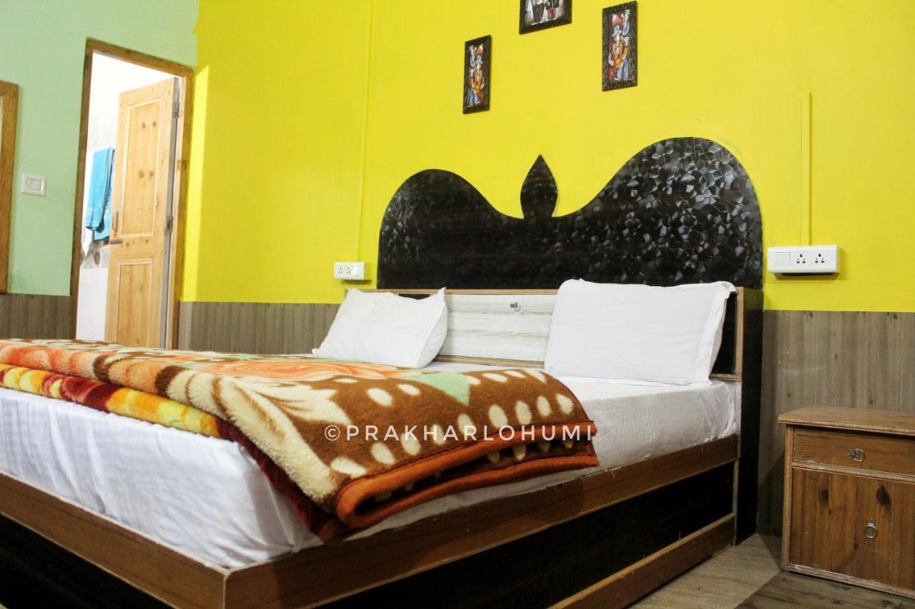 Hostel Cozy Beds Kasol Bagian luar foto
